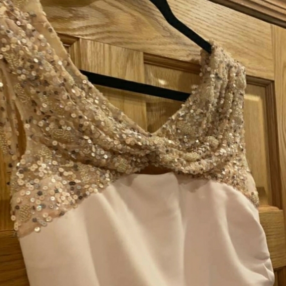 Badgley Mischka Column Gown Dress - Picture 5 of 16